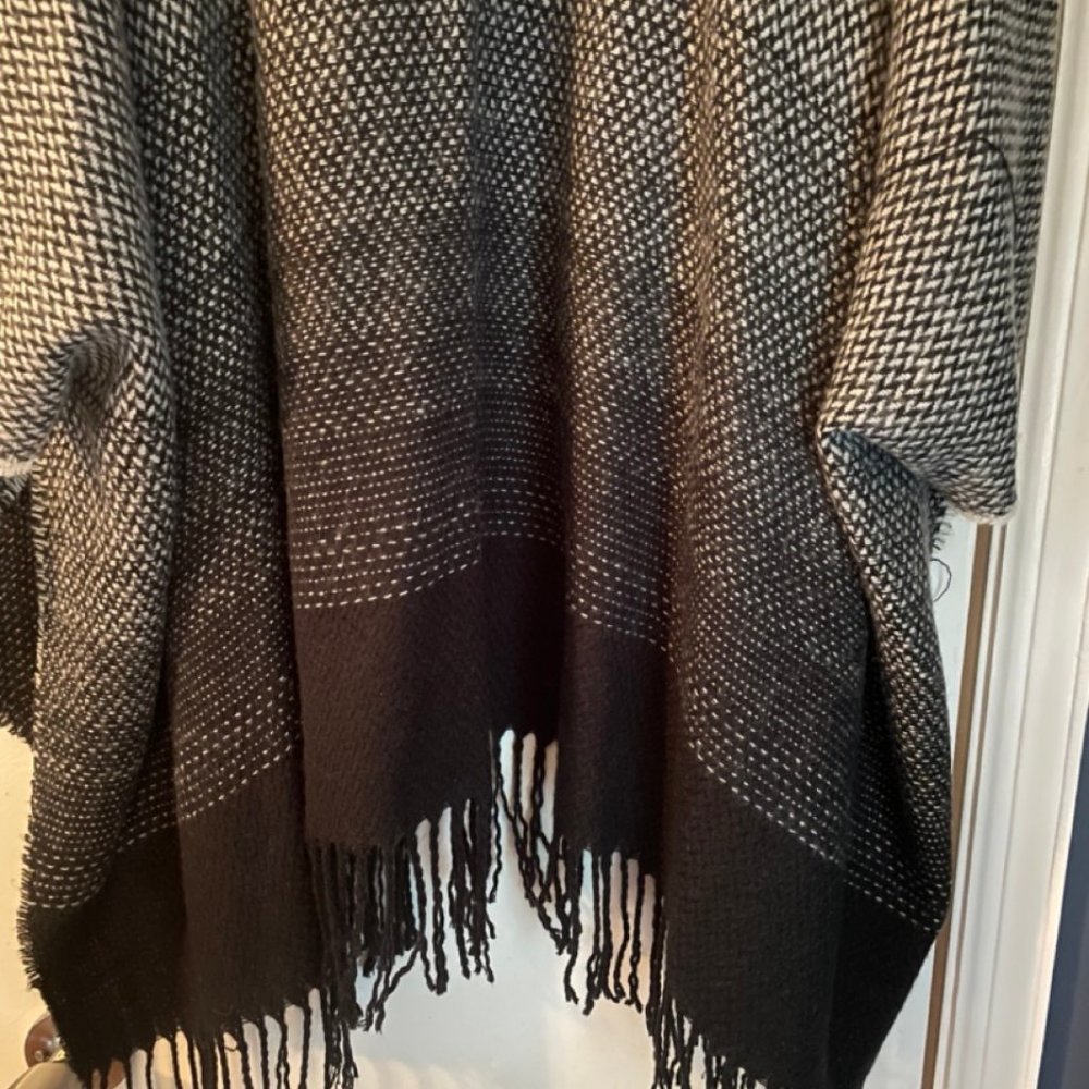 Loft Jacket - Picture 3 of 4